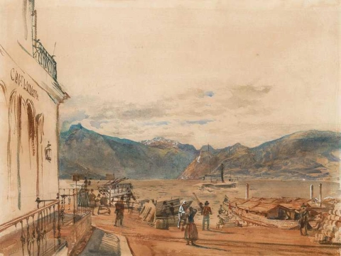 La piazza della città di Gmunden con vista sullo Schlafende Griechin