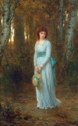Jovem mulher meditando com vestido de verão branco em um bosque de bétulas