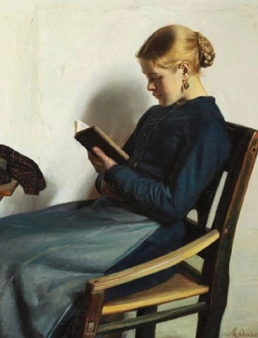 Молодая девушка читает
