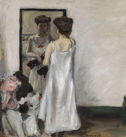 Hälften avklädd framför spegeln 1905