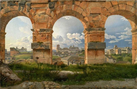 Uma vista através de três arcos do terceiro andar do Coliseu