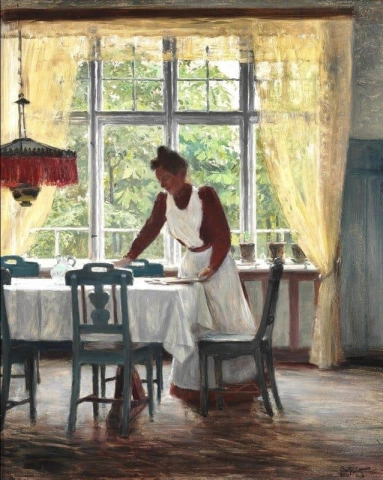 ヘレルプの画家ソフィヴェジの家でテーブルを置くメイド 1901