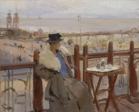 Frau sitzt auf der Terrasse am Scheveninger Boulevard, ca. 1910
