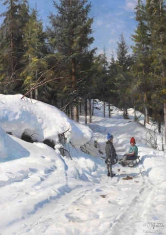 Winterlandschaft von Fagernes in Norwegen mit Kindern beim Schlittenfahren