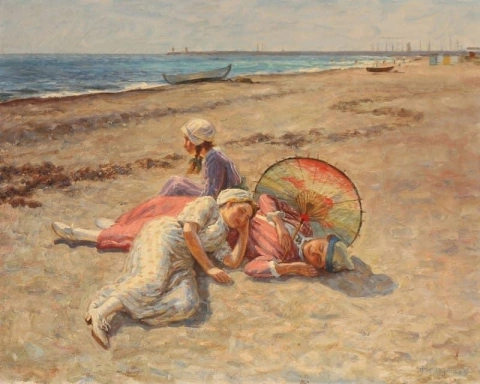 Tres mujeres jóvenes descansando en la playa 1915