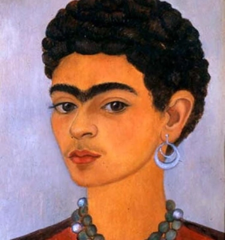 Zelfportret met krullend haar
