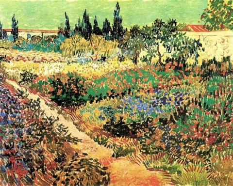 Jardin fleuri avec un sentier